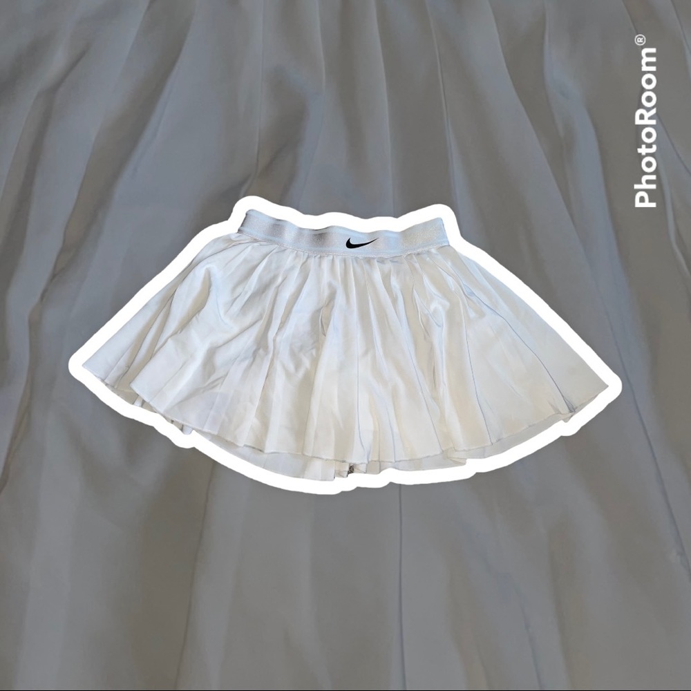 white nike tennis skirt